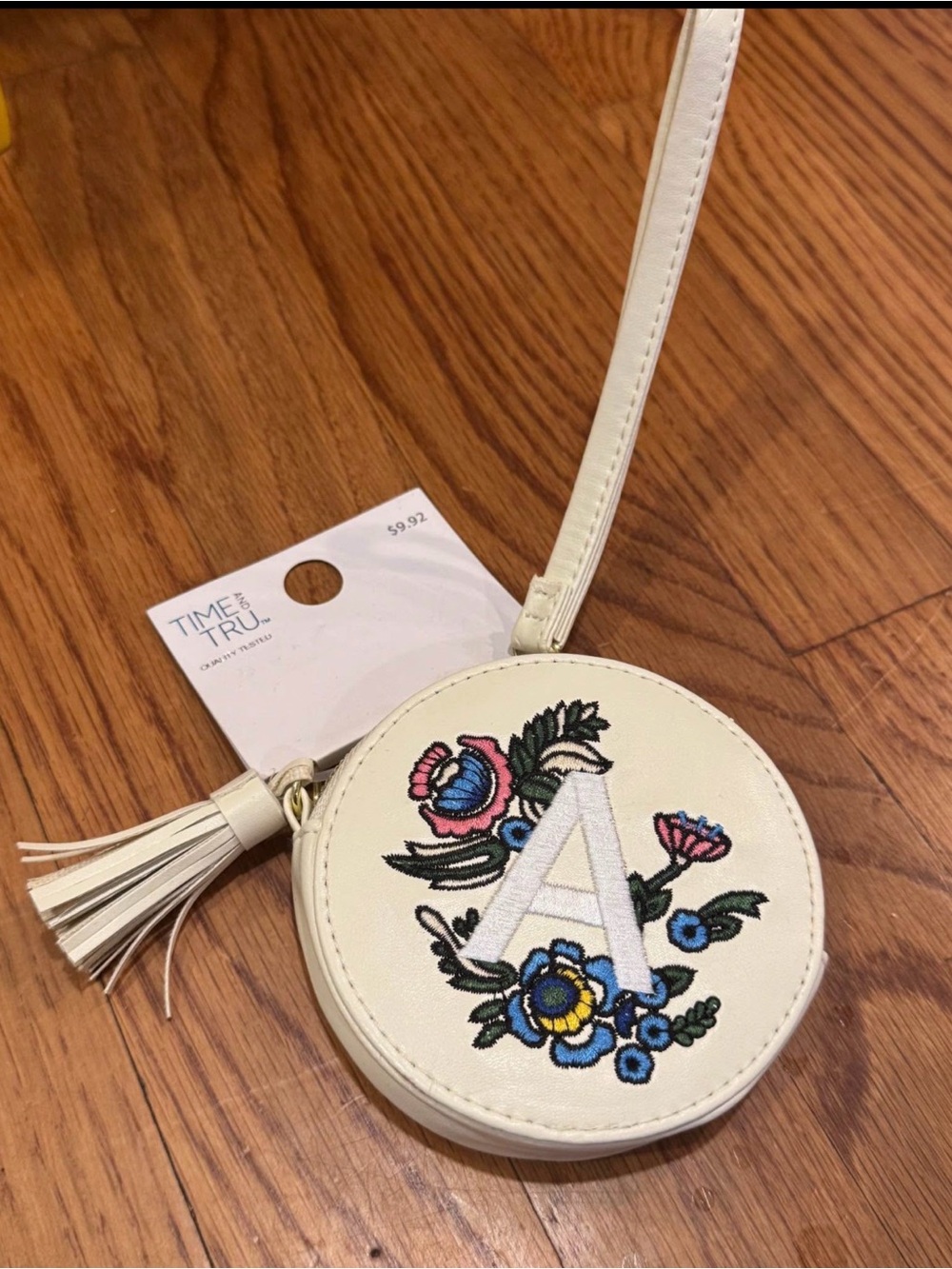 Time and Tru Embroidered Wristlet